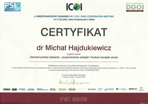 Michał Hajdukiewicz — Implanty — estetyka i funkcja narządu żucia